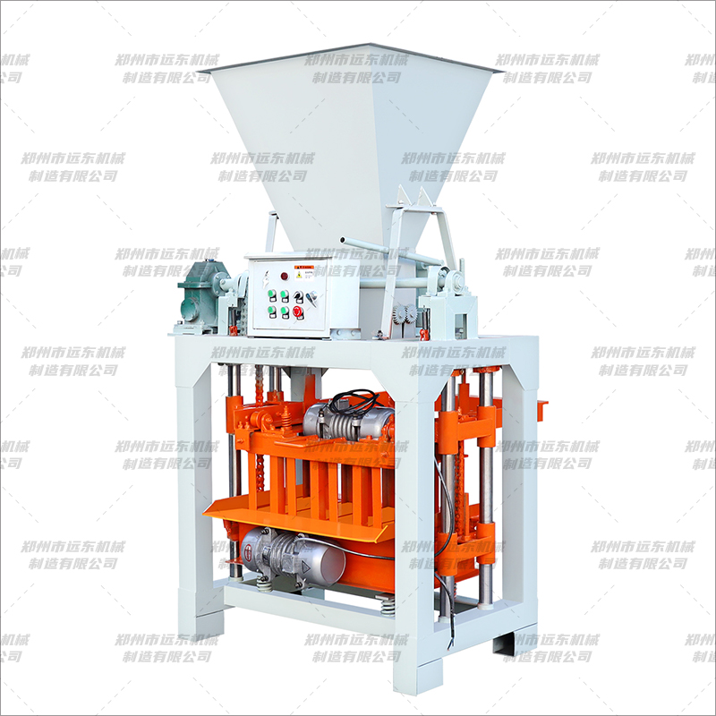 4-35B型 帶料斗制磚機(jī)(圖2)